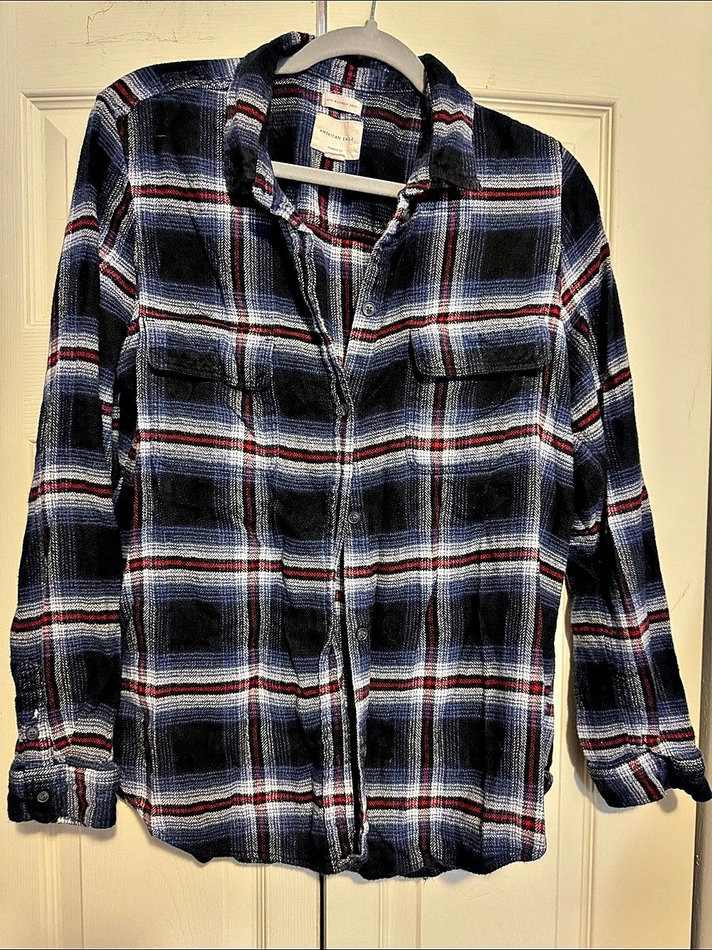 American Eagle Classic Fit Plaid Button Down Shirt “ahh-amazingly soft”